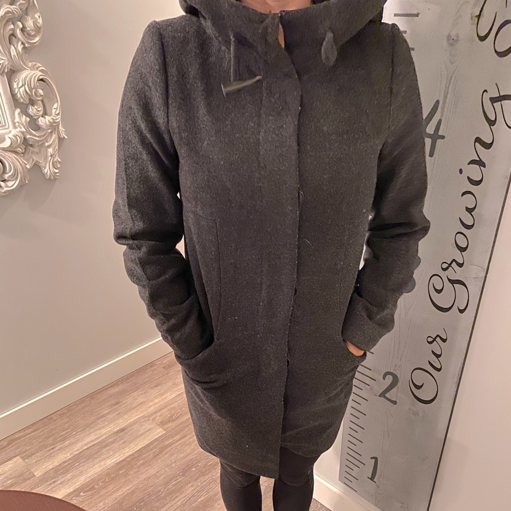 T.b beautiful women’s wool jacket.